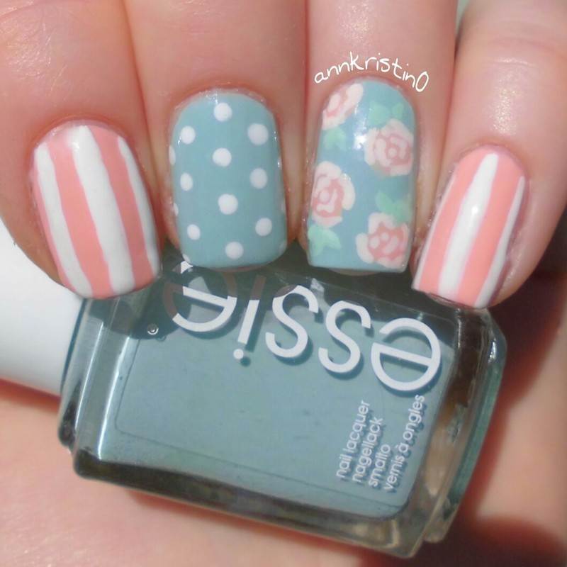 Vintage Nail Art Mint/Peach nail art by AnnKristin Nailpolis Museum of Nail Art